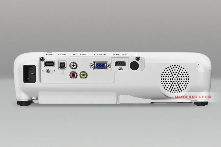 Epson EB-W41 trang bị cổng kết nối tín hiệu đa dạng bao gồm HDMI, VGA và USB