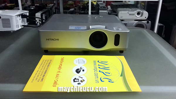 Hitachi CP-X200