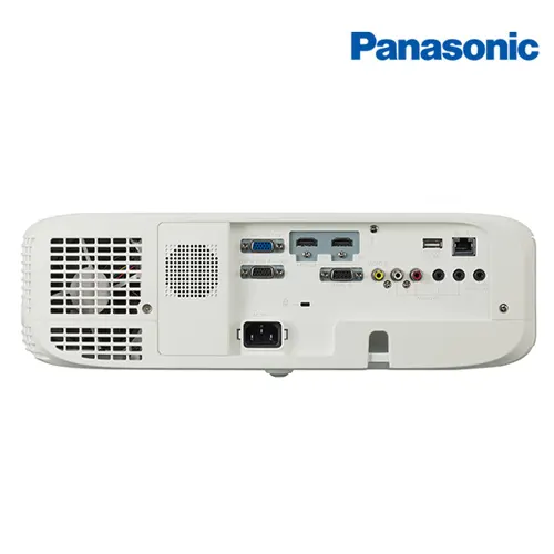 Cổng HDMI kép ngõ LAN RJ45 và giắc cắm âm thanh Panasonic PT-VW540 Mặt sau máy chiếu Panasonic PT-VW540 tích hợp 2 cổng HDMI chuẩn, cổng mạng LAN RJ45 hỗ trợ quản trị tập trung và ngõ kết nối Computer.