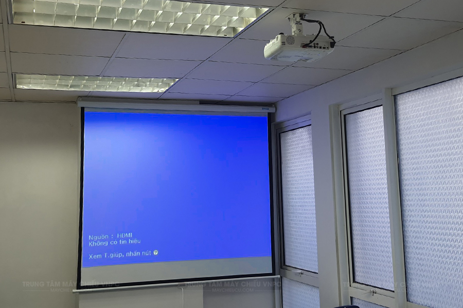 Epson EB-S18