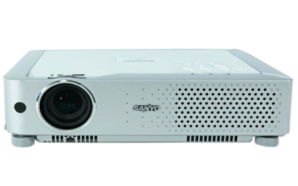 Máy chiếu cũ Sanyo PLC-XU73 giá rẻ