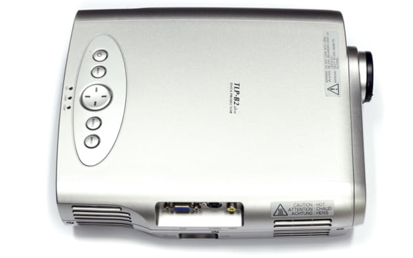 Máy chiếu cũ Toshiba TLP-B2