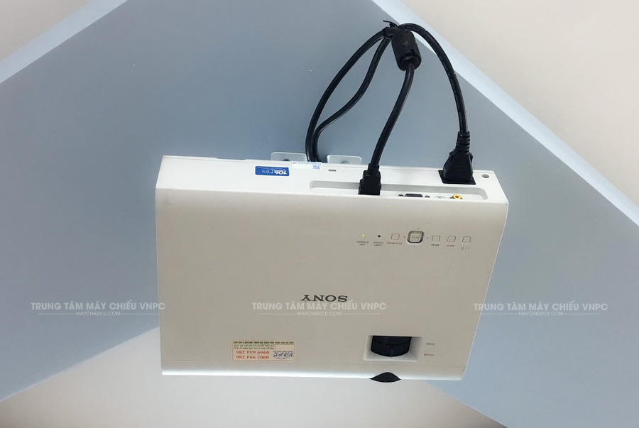 Sony VPL-DX142