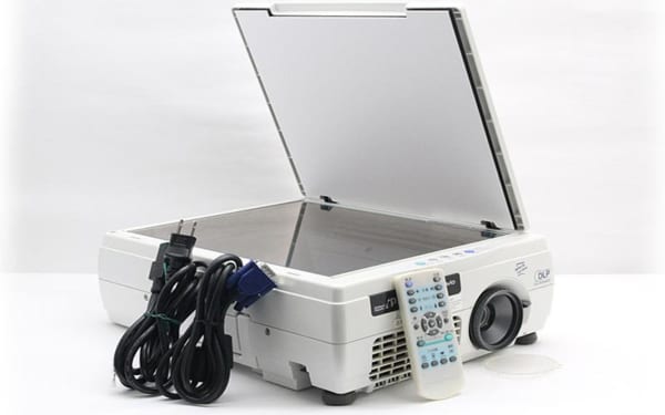 Máy chiếu cũ AVIO iP-40SE chính hãng giá rẻ Máy chiếu cũ AVIO iP-40SE chính hãng giá rẻ