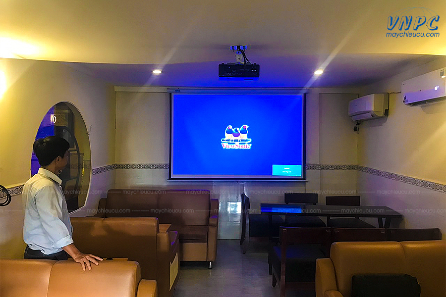Lắp đặt ViewSonic PJD5533W tại quán Cafe Sinh Viên