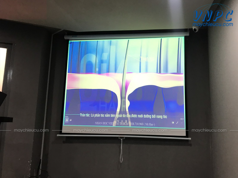 VNPC lắp máy chiếu Sony VPL-EX230 cũ tại văn phòng Salon Kiến Hào