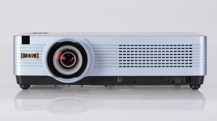 Eiki LC-XB100