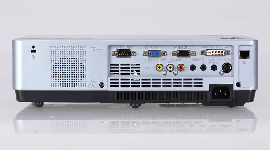 Eiki LC-XB100