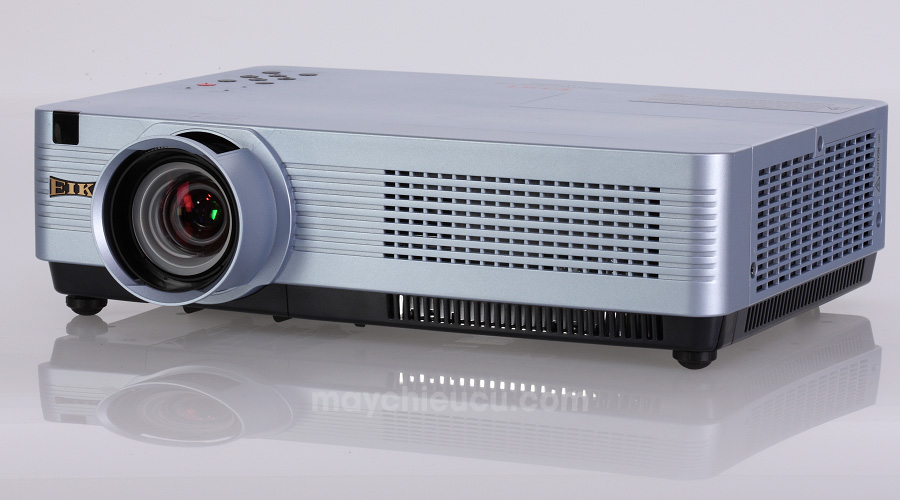 Eiki LC-XB100