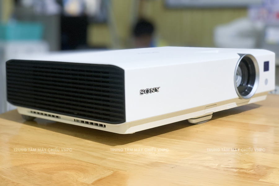 Sony VPL-DX146