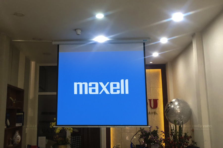 Lắp đặt Maxell MC-EX3551 và Màn chiếu 100"