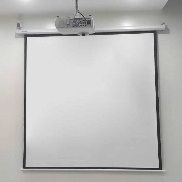 Lắp đặt Epson EB-535W và màn chiếu 100 inch