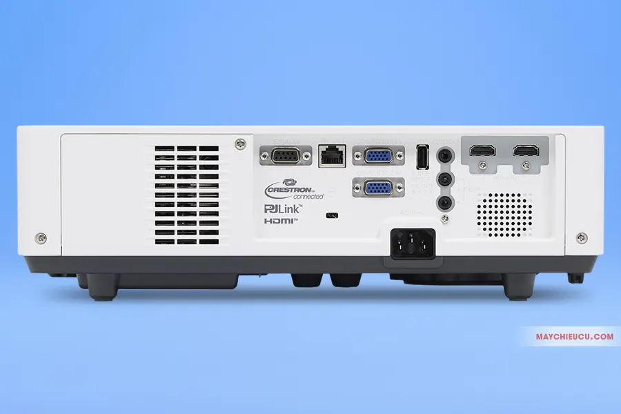 Cụm cổng kết nối đa dạng phía sau máy chiếu Laser Panasonic PT-LMZ460 trang bị đầu vào HDMI kép cùng cổng mạng LAN RJ45