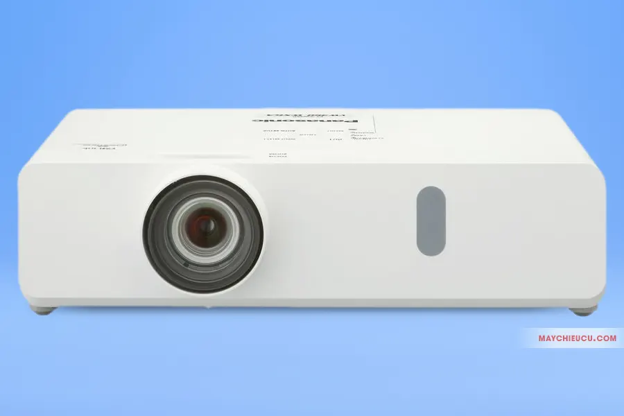 anasonic PT-VW360 với kiểu dáng nhỏ gọn sở hữu độ tương phản ấn tượng 20.000 trên 1