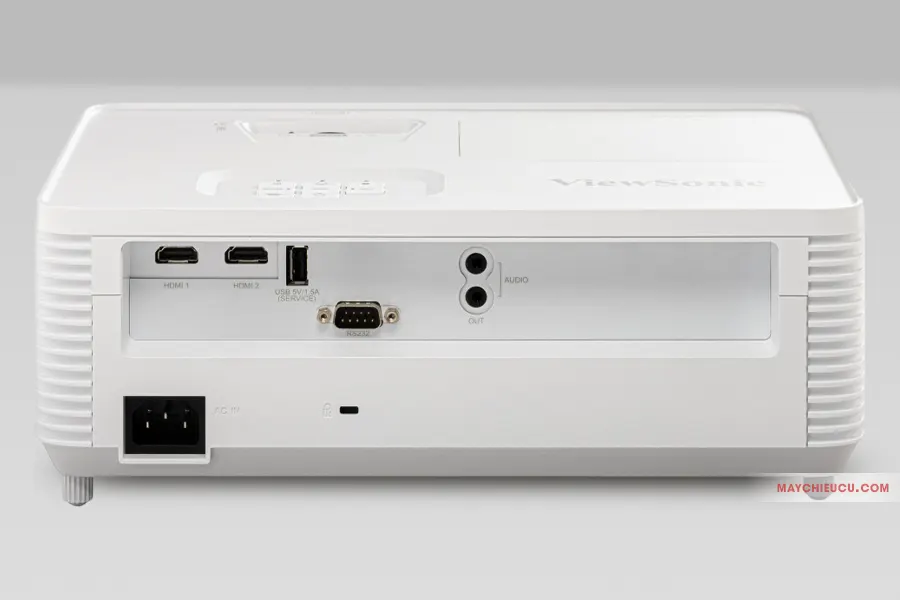 ViewSonic PX704HD sở hữu HDMI kép phục vụ cho đa dạng nguồn phát dữ liệu cùng lúc, cổng xuất nguồn USB 5V/1.5A